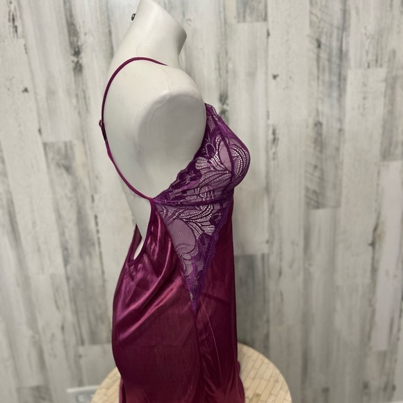 Lingerie - Picture 6 of 7